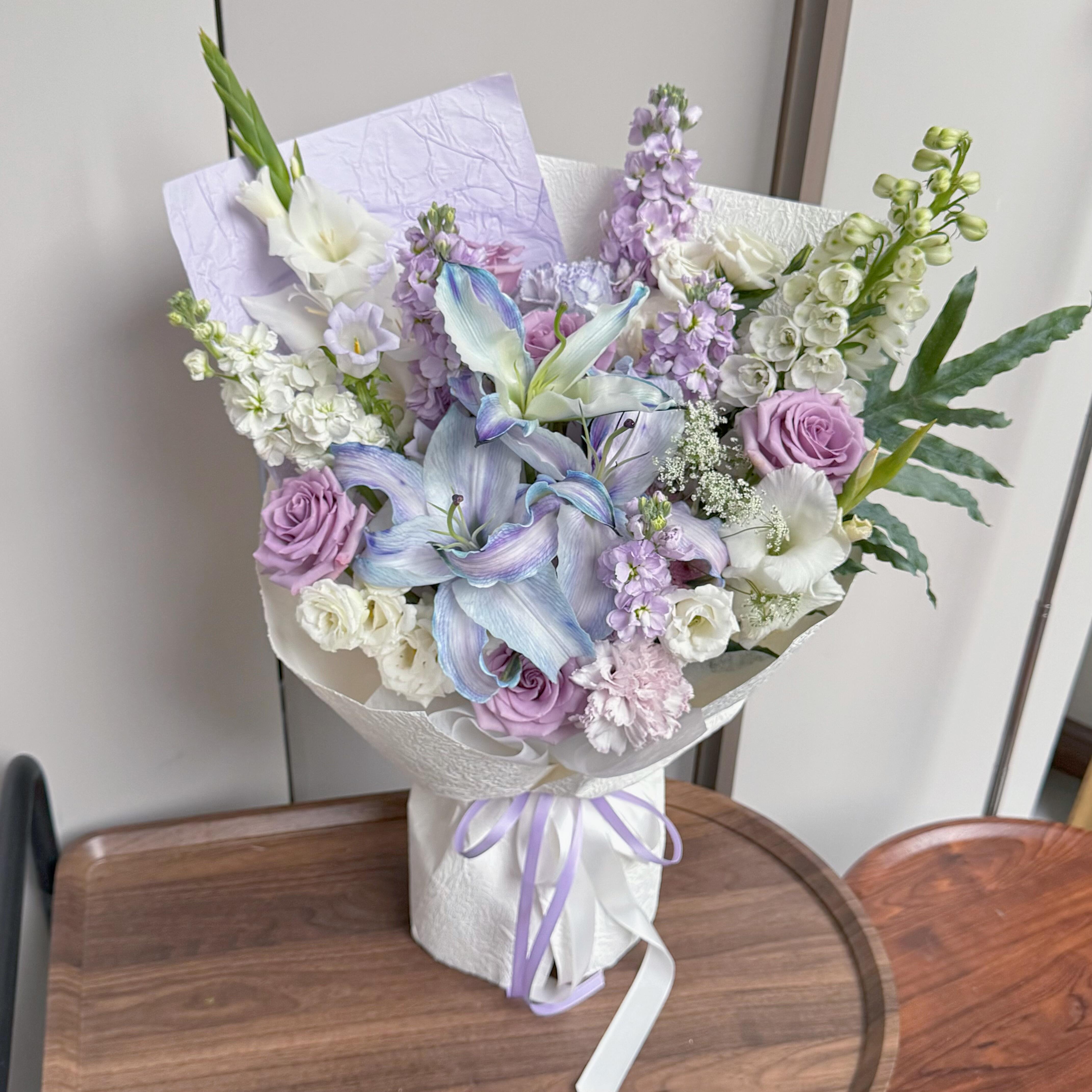 百合混搭花束💐 与花为伴 🌸与自己和解  配图3