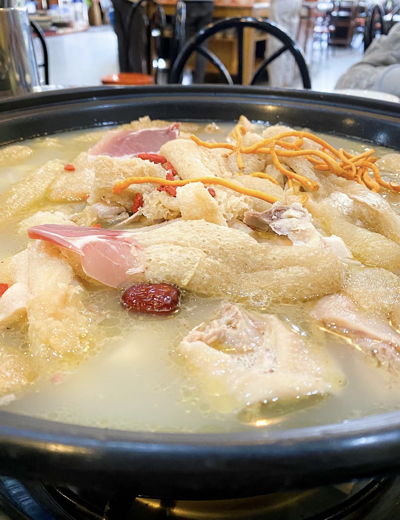 山药鸡火锅，一口鲜，一口补。鸡肉的嫩滑与 配图2
