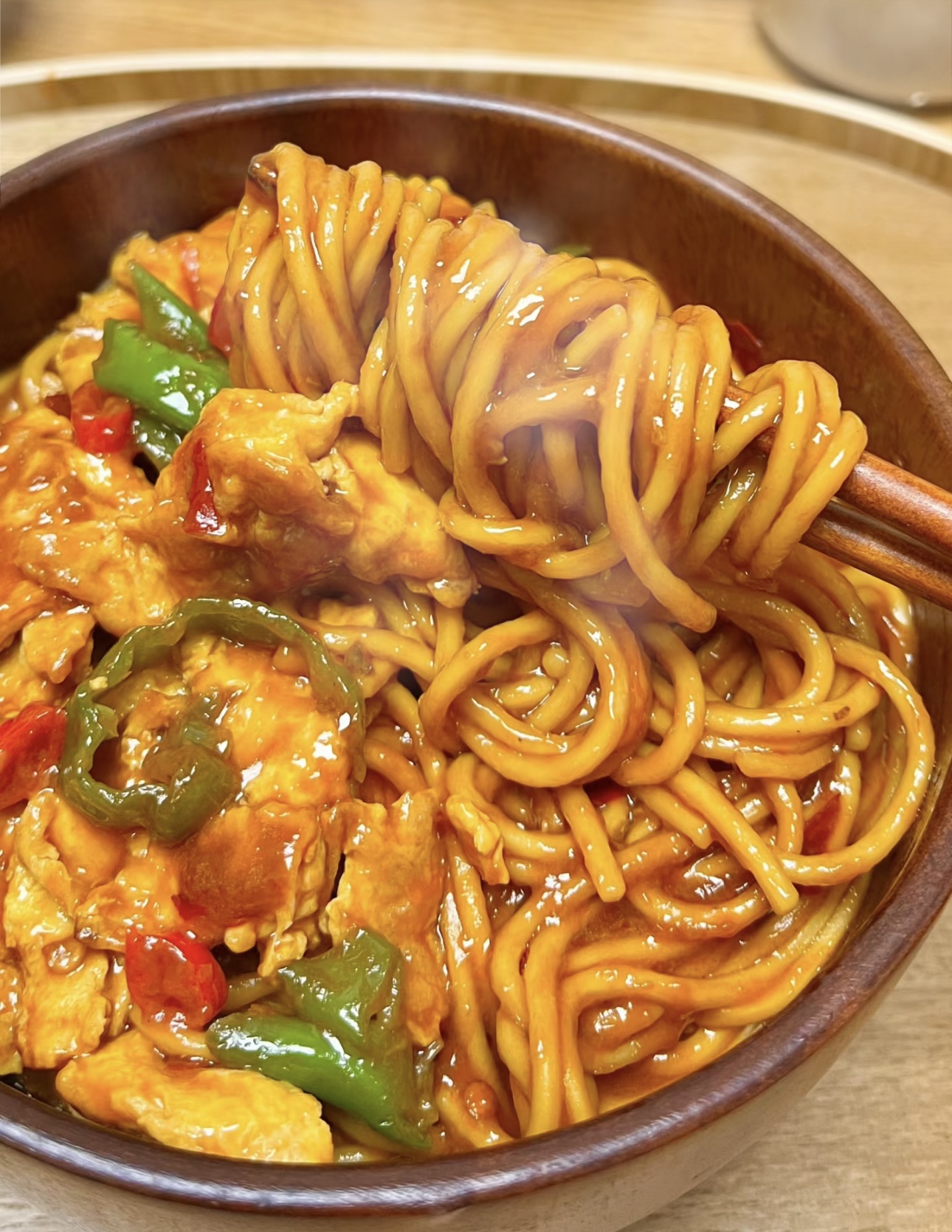 鸡蛋拌面，简单的食材组合，却绽放出令人惊 配图2