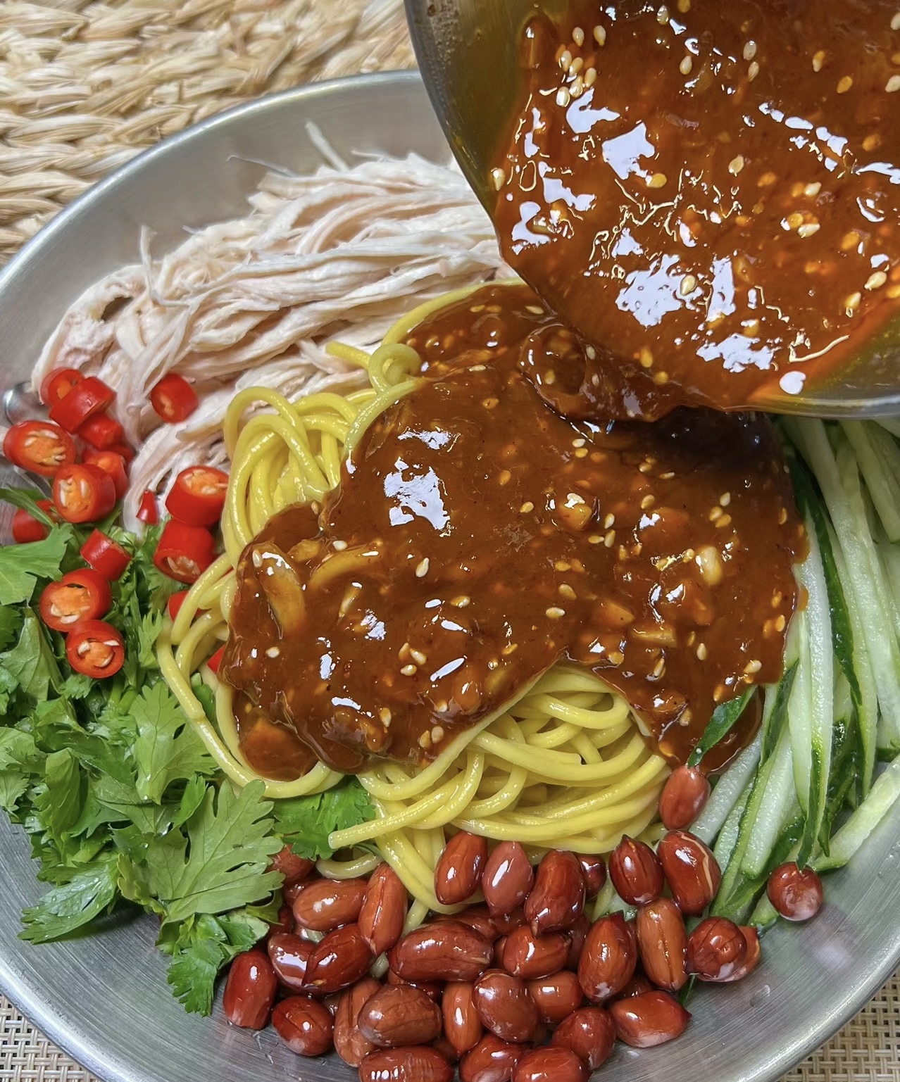 品味面馆，品味生活。这里有最正宗的面条， 配图2