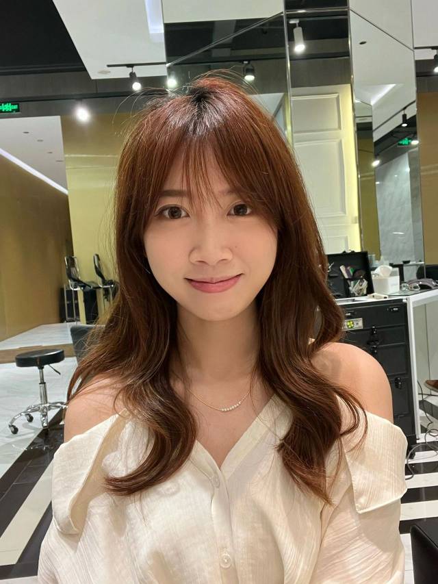 烟熏青灰色和锁骨发更配噢 配图1