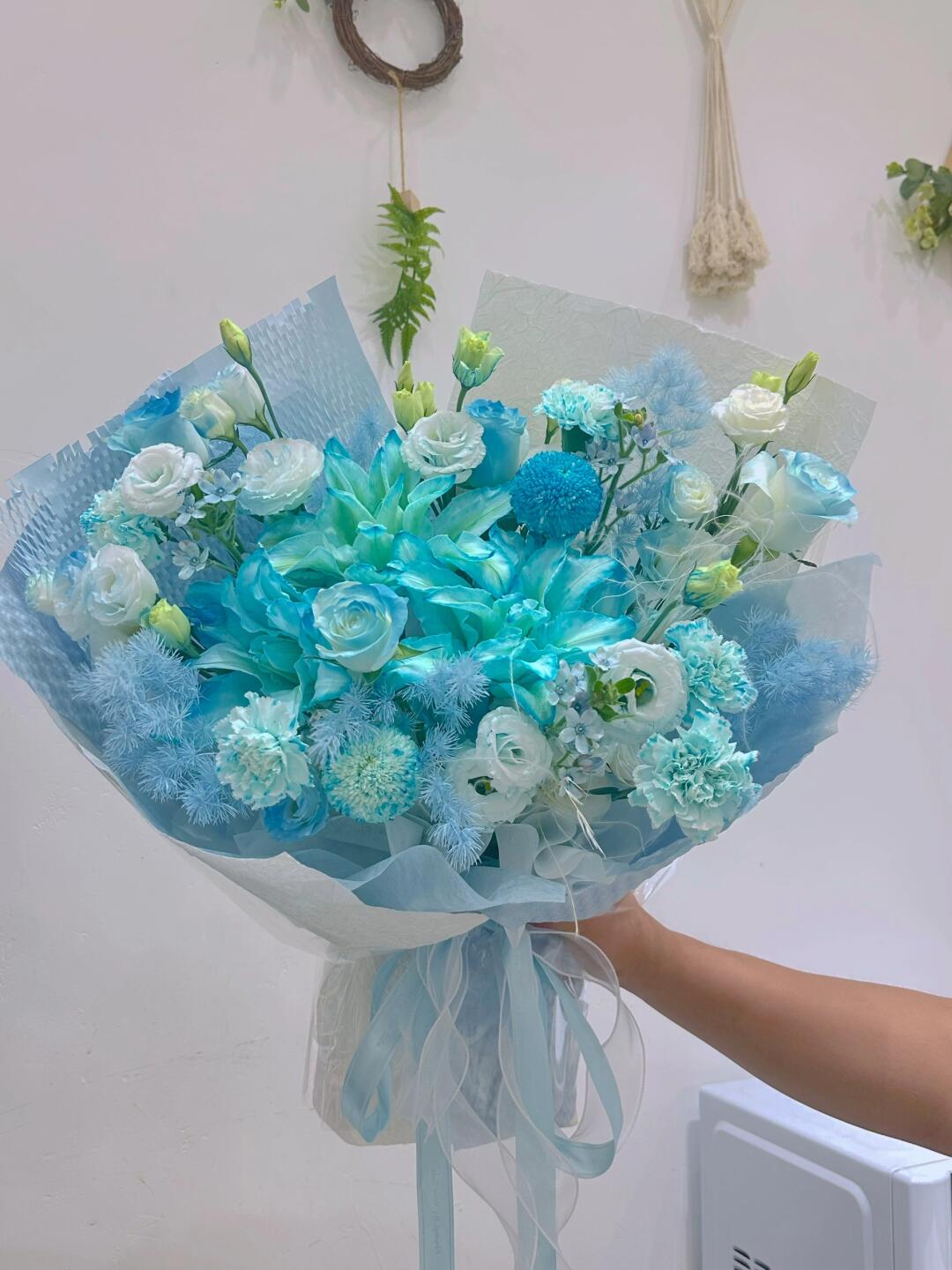 超绝的🌊海蓝色花束 每一朵花都如同宝石般 配图2