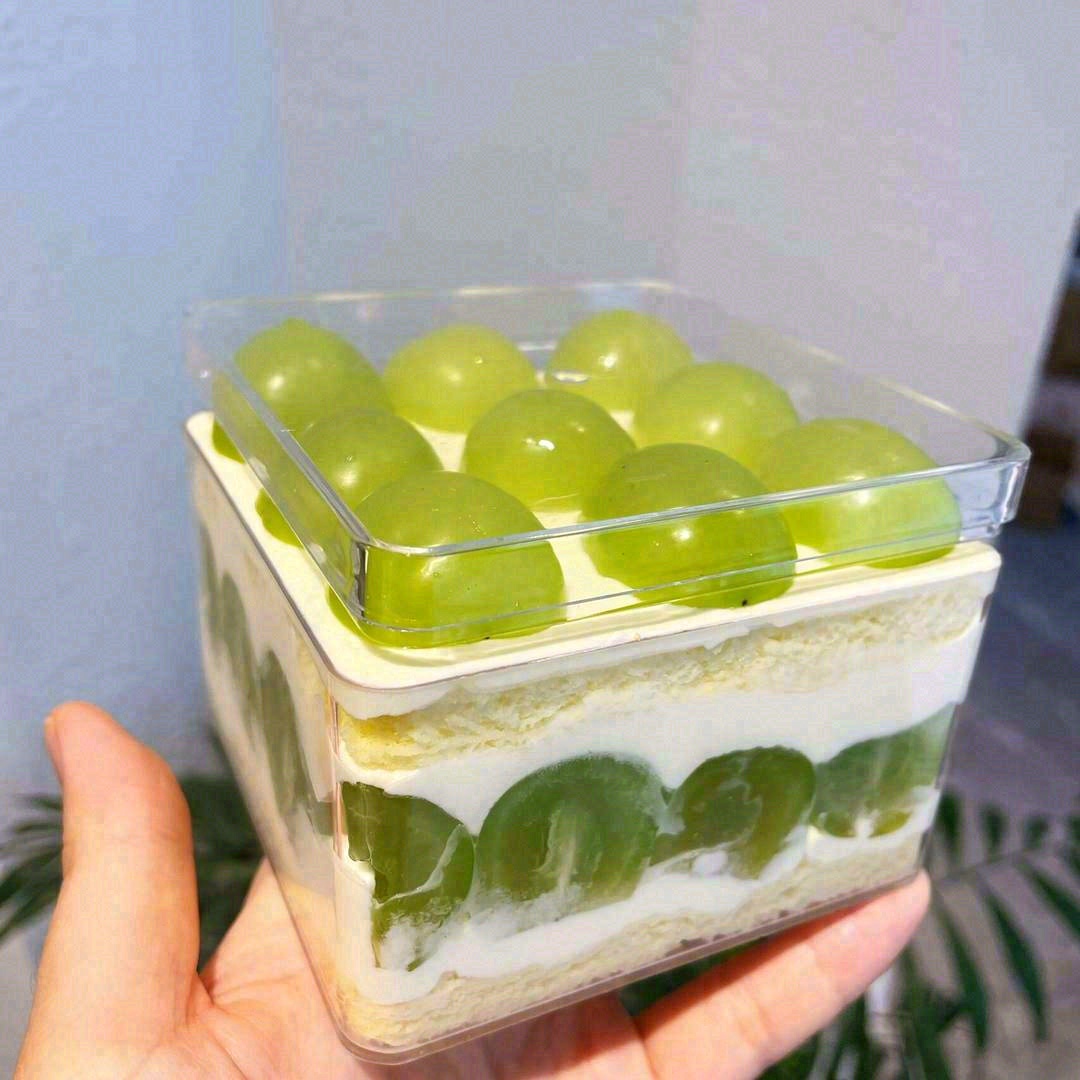 💚今天的心情是绿色给的，来一块青提蛋糕所 配图3
