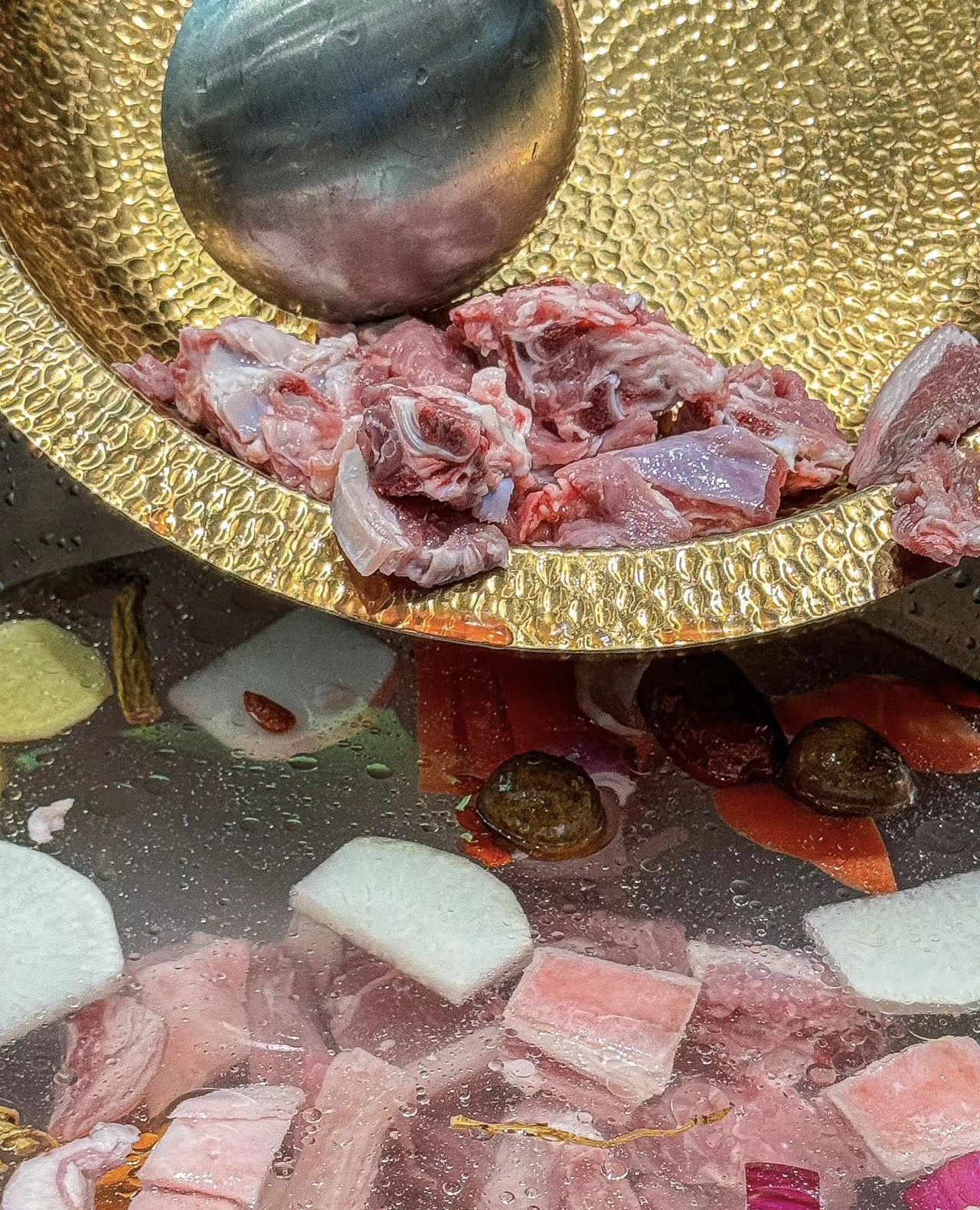来自科尔沁草原新鲜的羊肉，整羊鲜切，可以 配图3