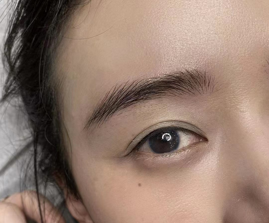 野生机器线条🤳 眉毛的美与自然❤️ 取决