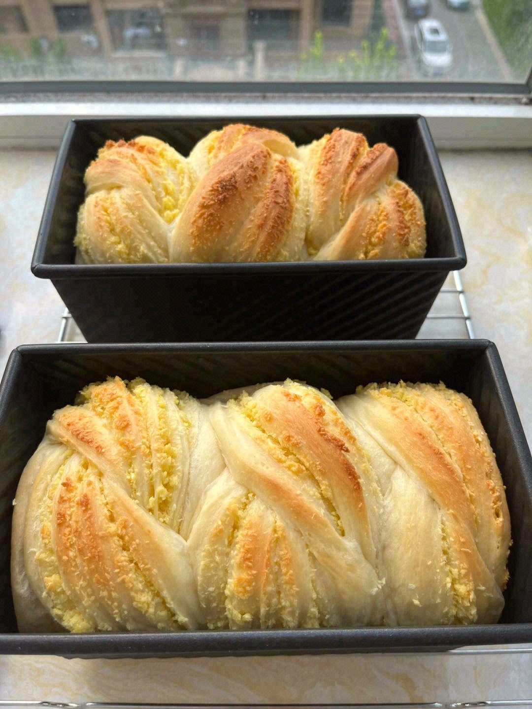 ❣没有什么比新鲜出炉的面包更好的了🍞 面 配图1