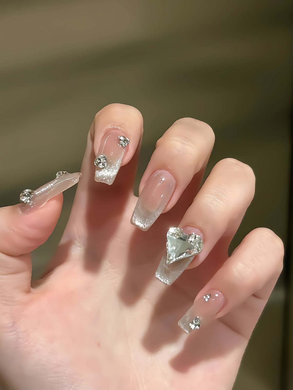 ˚º Blingbling的美甲º˚ 🌷 配图1