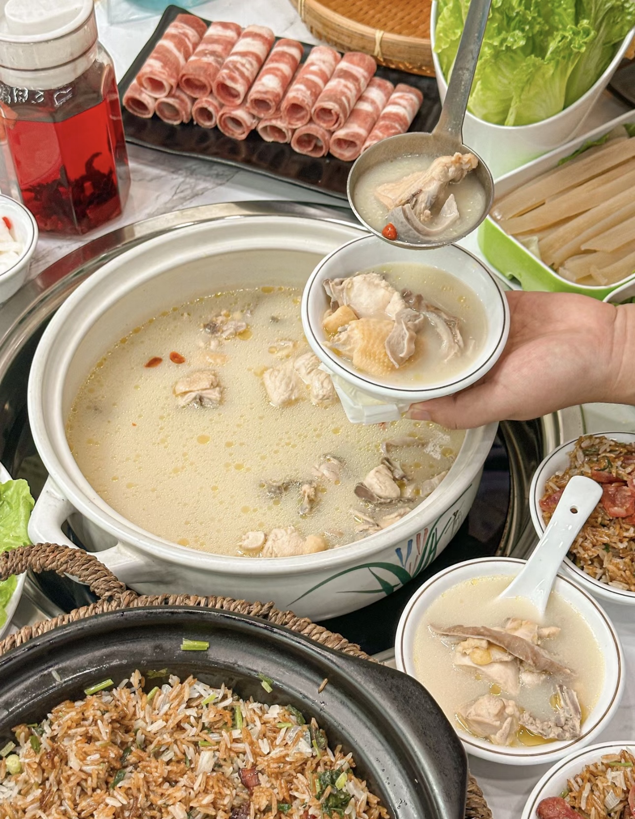 👀猪肚和鸡肉的完美搭配，营养又美味👀！  配图2