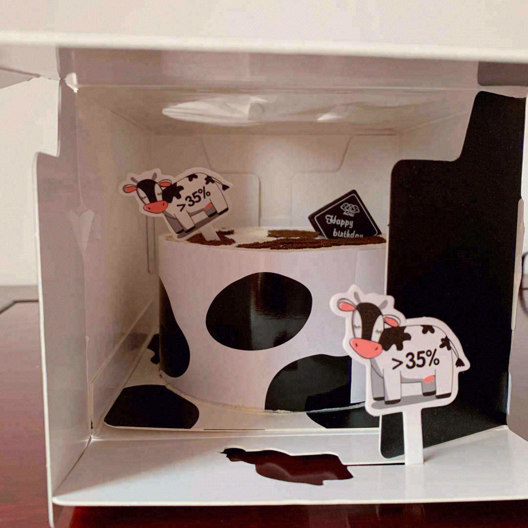 🐄牛乳蛋糕设计用了奶牛的花纹，黑色巧克力 配图2