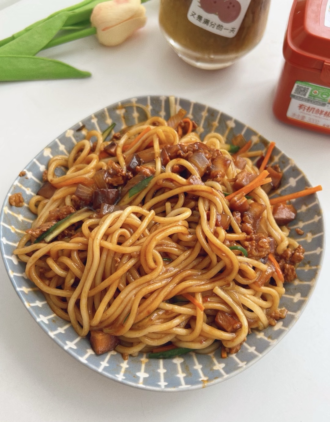 你有山珍海味的快乐，我有炸酱面的幸福，粗 配图2