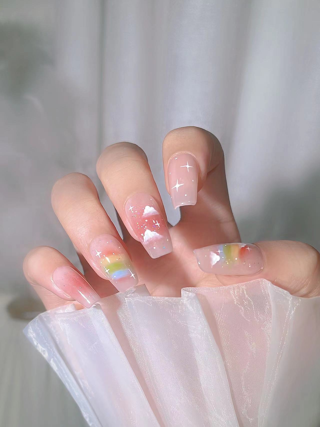 天天的彩虹云朵晕染美甲💅🏻来啦 #店铺名 配图3