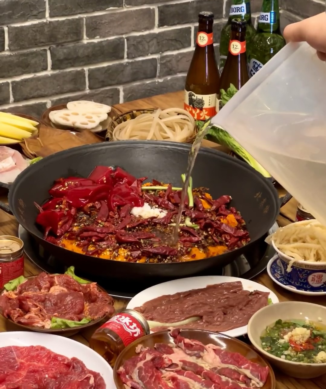 火锅的热情，你无法抗拒！C麻辣鲜香的味道 配图3