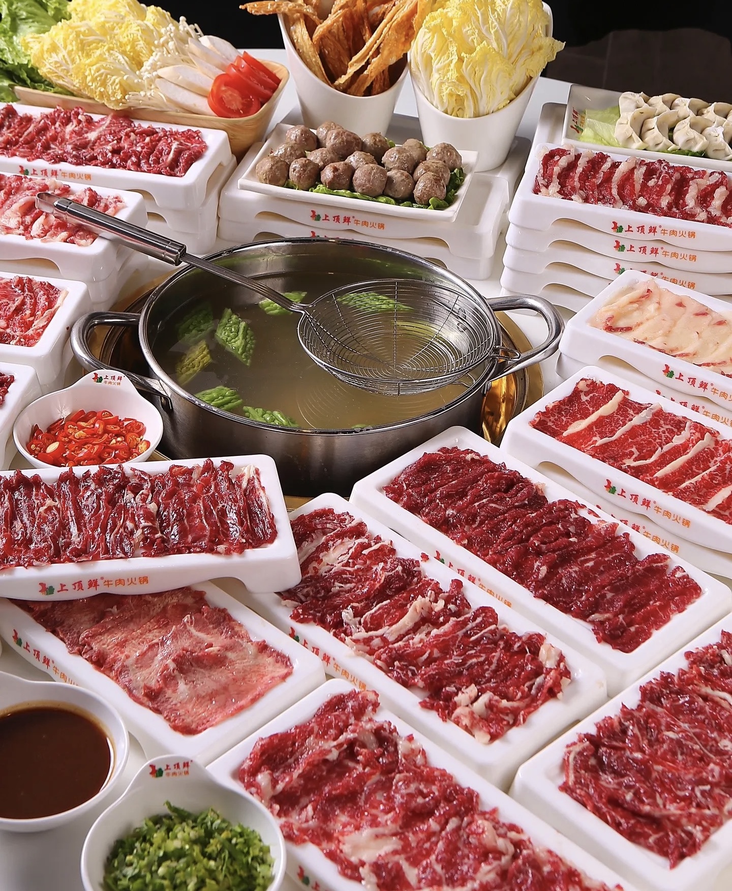 带你吃鲜牛肉的人，一定是最爱你的人。因为 配图1