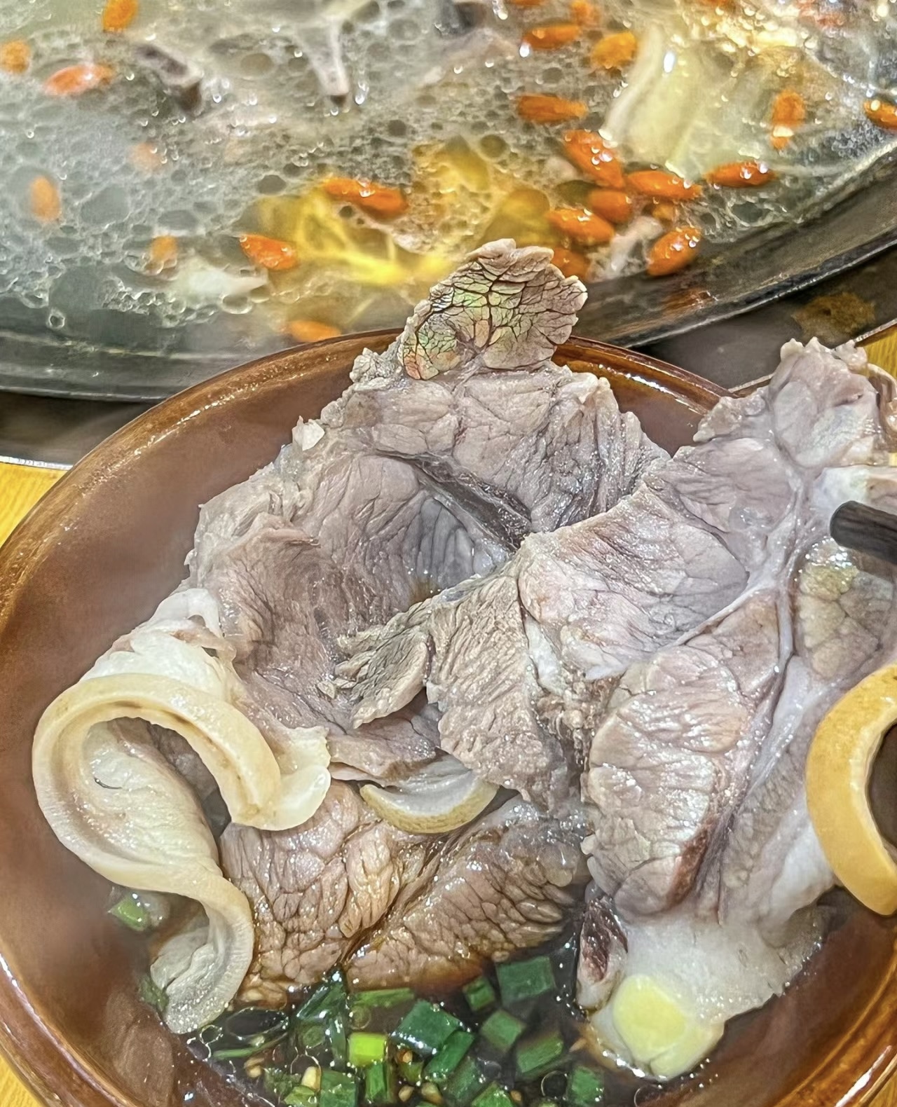 一锅羊肉汤 喝上一碗 真的不要太舒服～烫 配图1