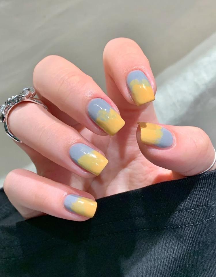 𝕄𝕖𝕚 𝕛𝕚𝕒*·𖤐౨ 💜跳出黑白灰色🧡 配图1