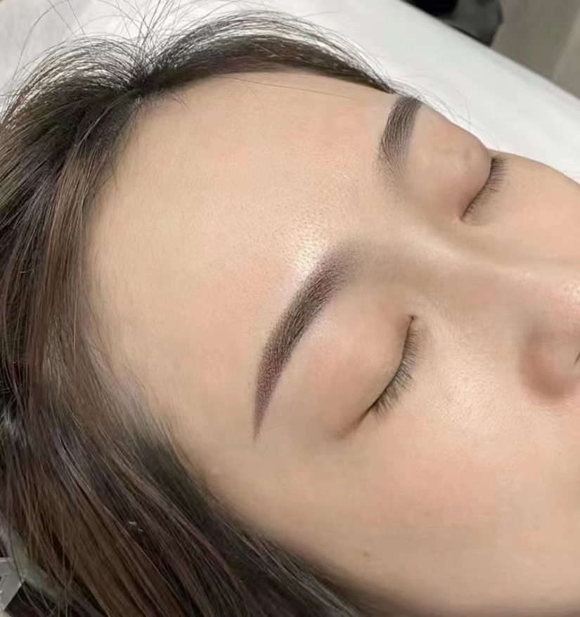 . 眉毛刚刚完成 再也不怕脱妆 随便游泳