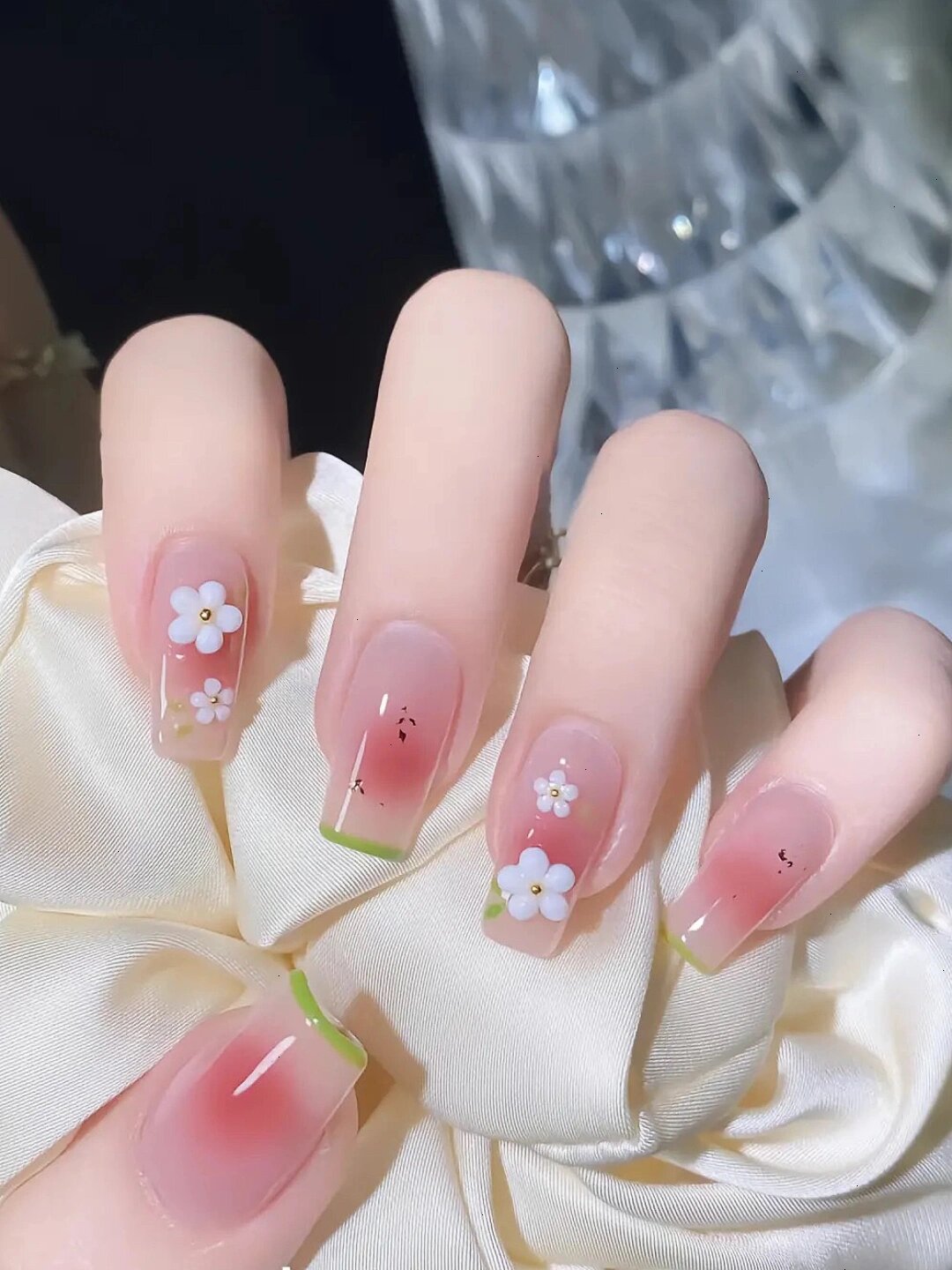 腮红美甲🍃 就像草莓棉花糖一样 腮红晕染