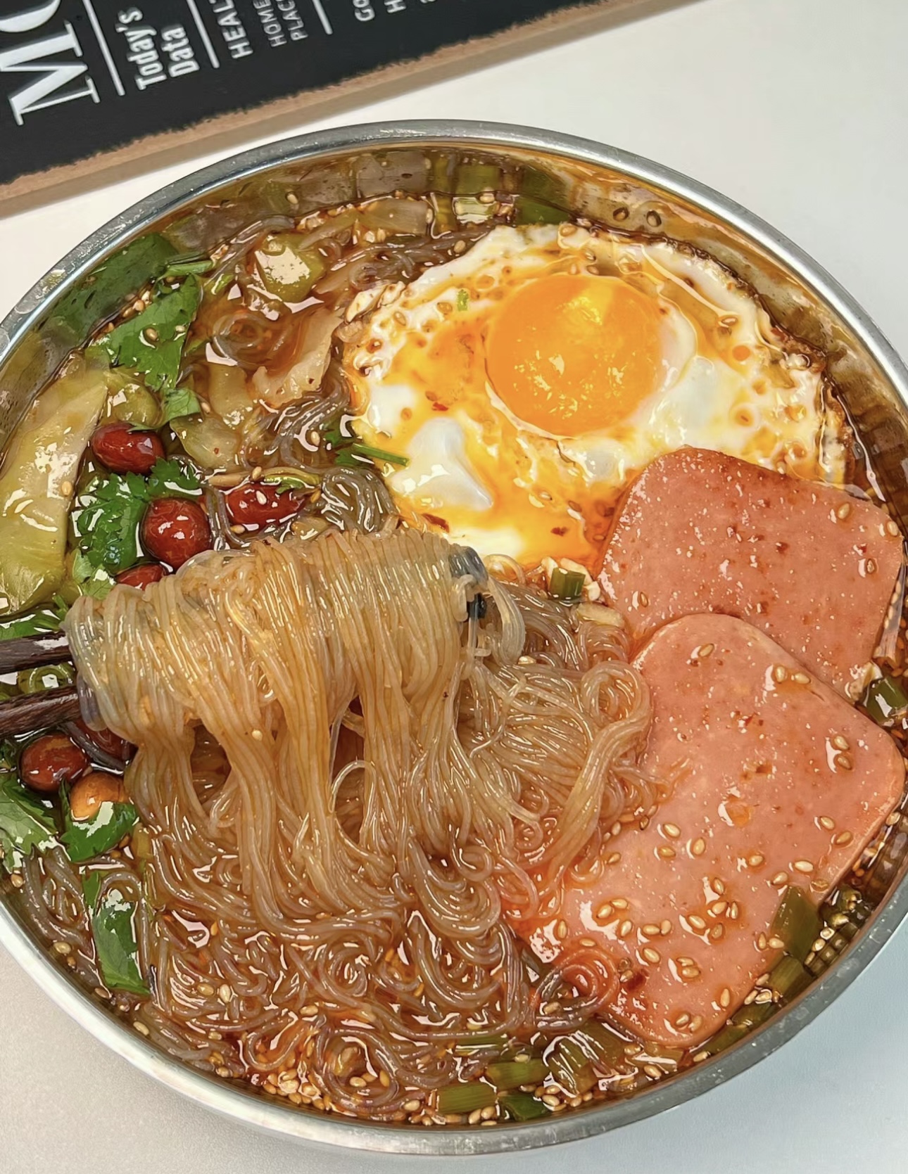 酸汤粉，那酸酸辣辣的味道，是记忆中最深刻 配图1