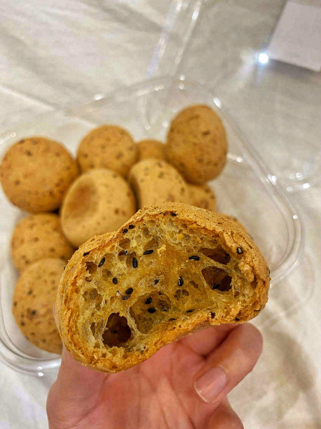 第一口吃下去表皮硬硬的夹带着奶香味🍼🍼和 配图2