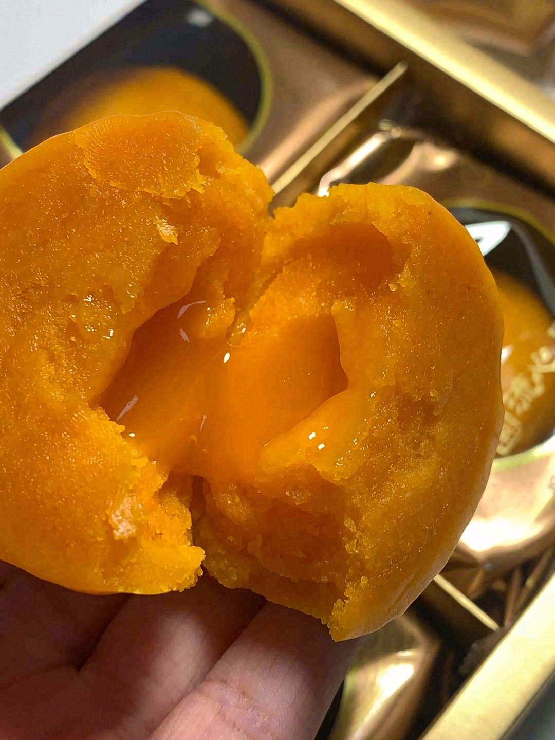 💛回油后的奶黄流心月饼超级超级软糯🥮 色 配图2