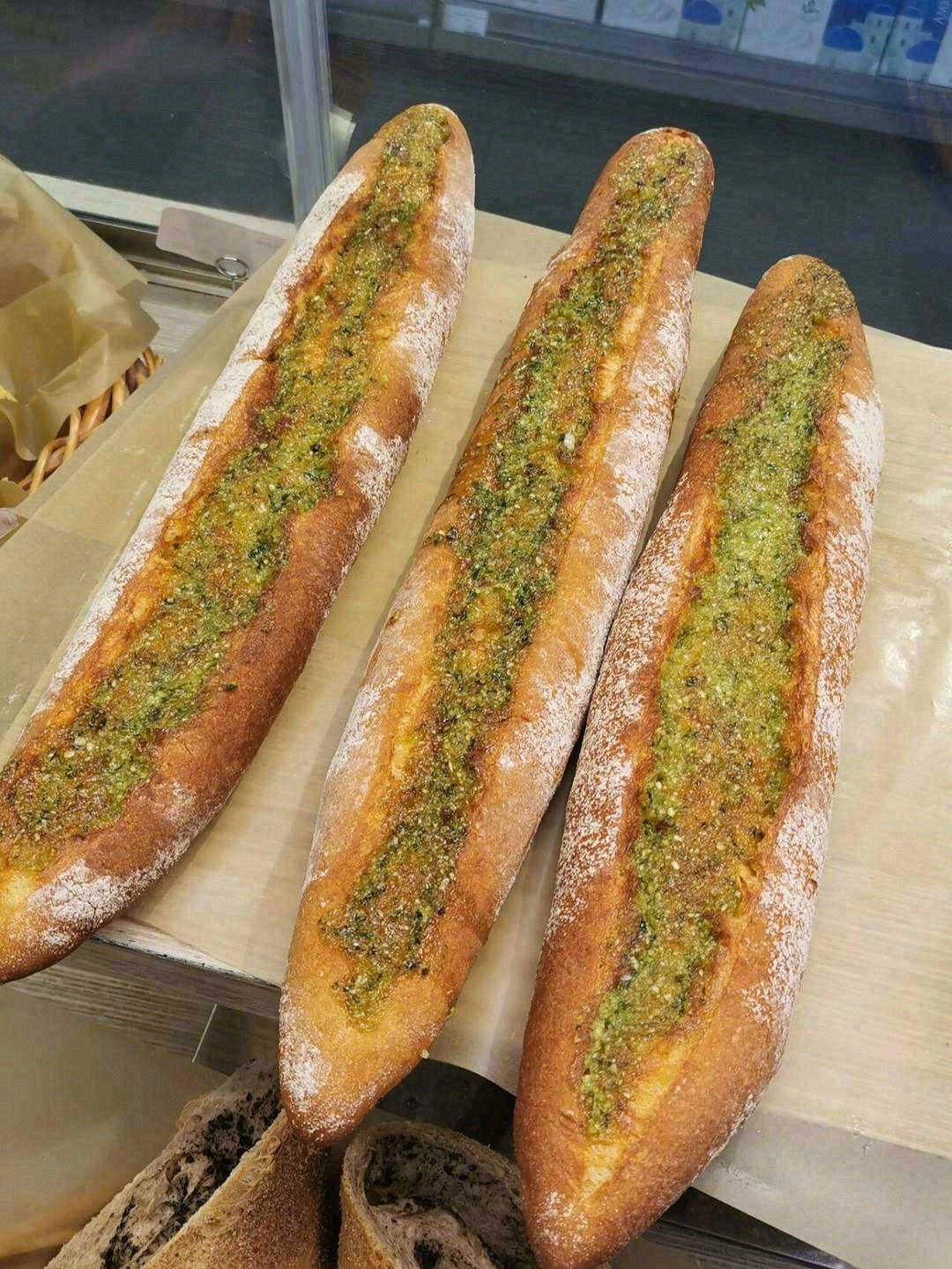 🔥刚烤出的法棍是香香脆脆外酥里软的🥖，并 配图2
