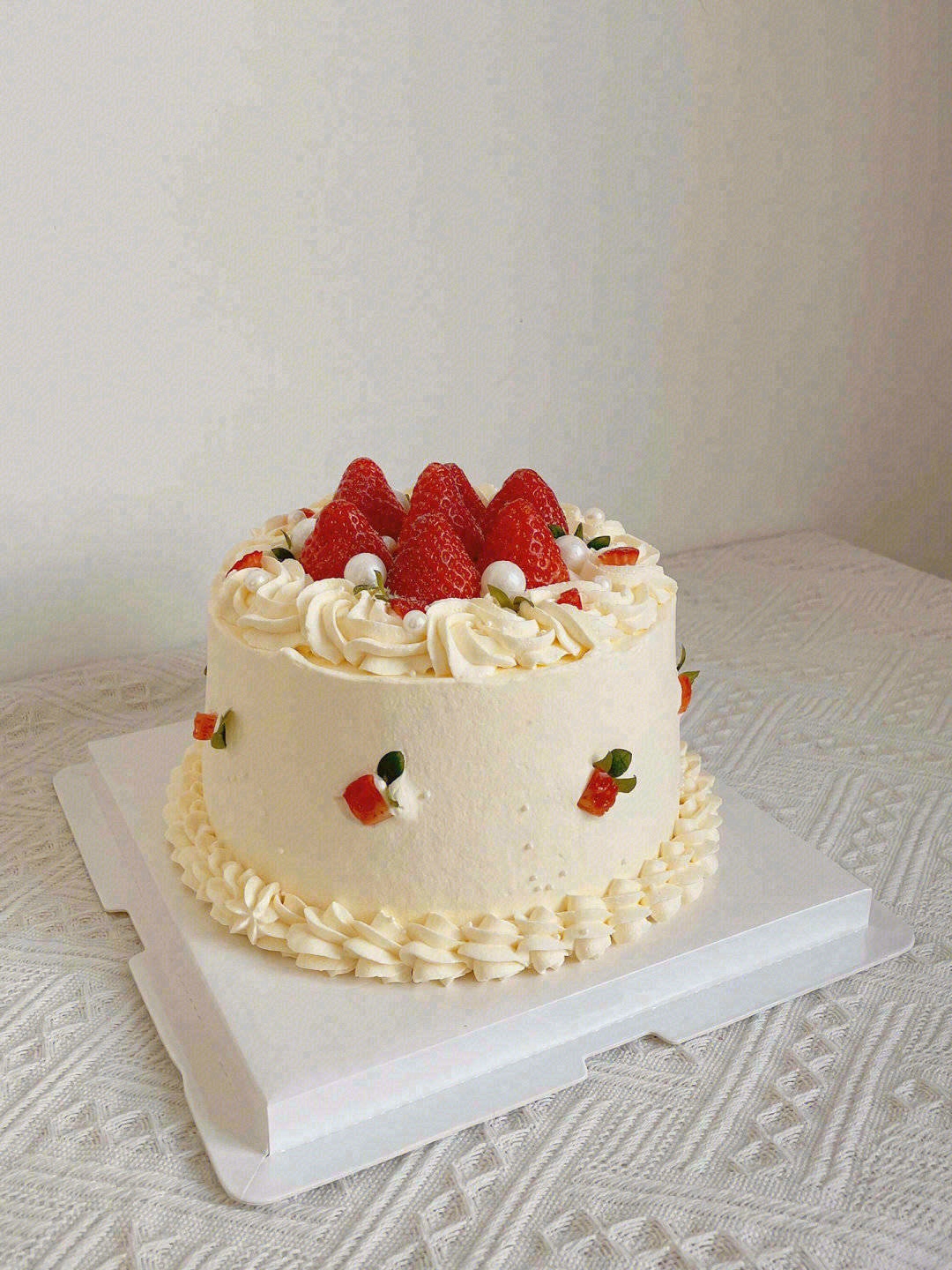 🍓当草莓恋上奶油，🍃春风十里，都不及这一 配图1