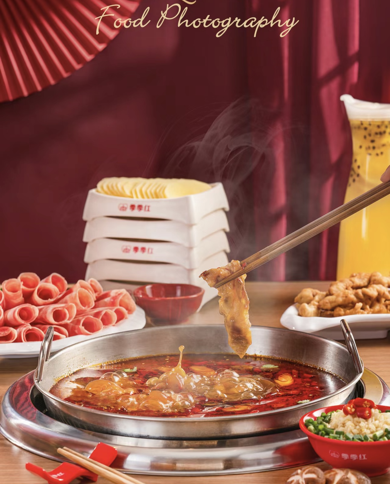 走进火锅店，香气扑鼻。特色锅底，搭配精选 配图2