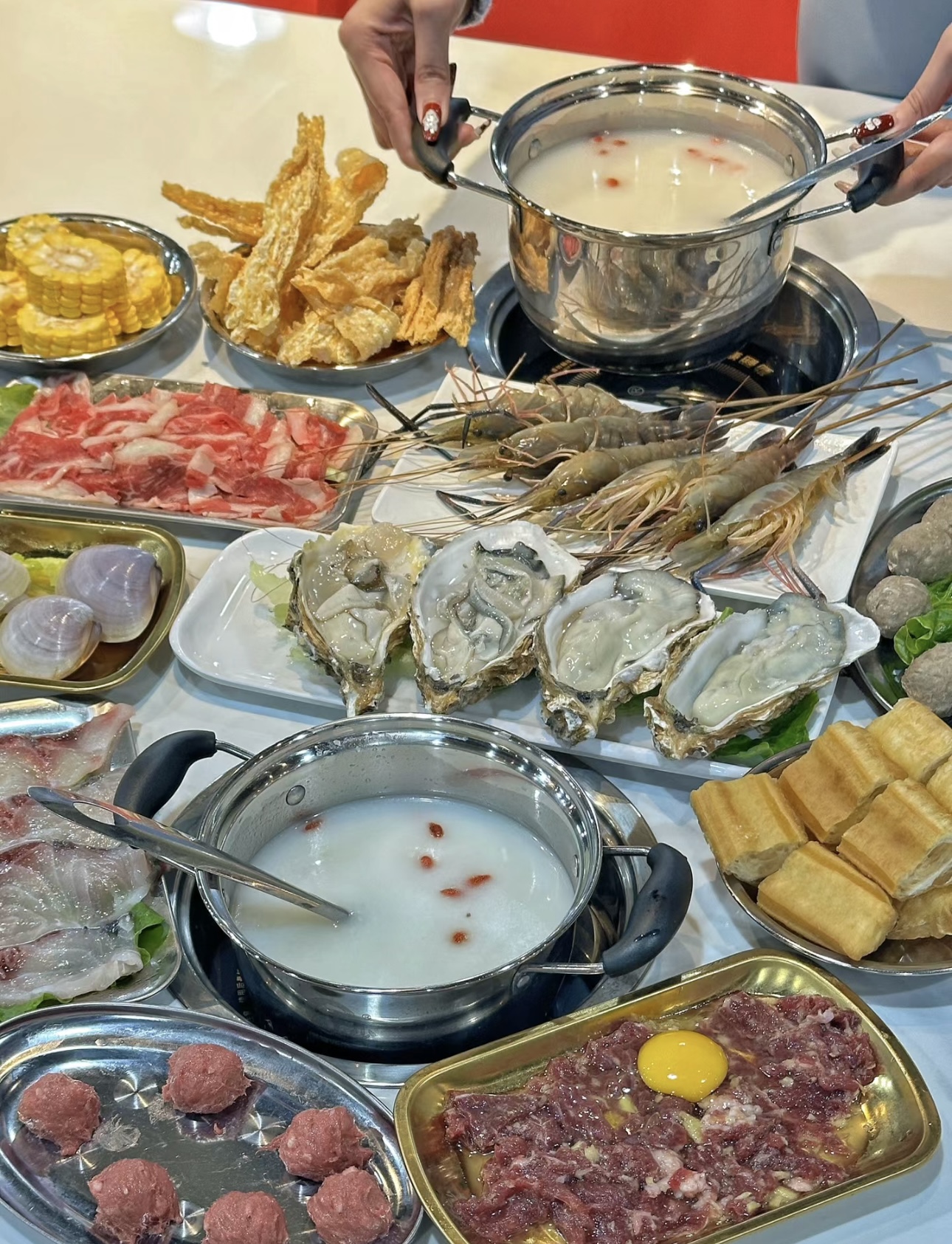 海鲜火锅，鲜气四溢！虾蟹贝蚌汇聚一锅，汤 配图3