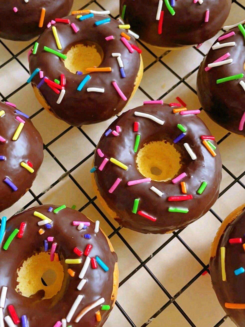 🧚‍♀️人见人爱的巧克力甜甜圈🍩 咬上一 配图2