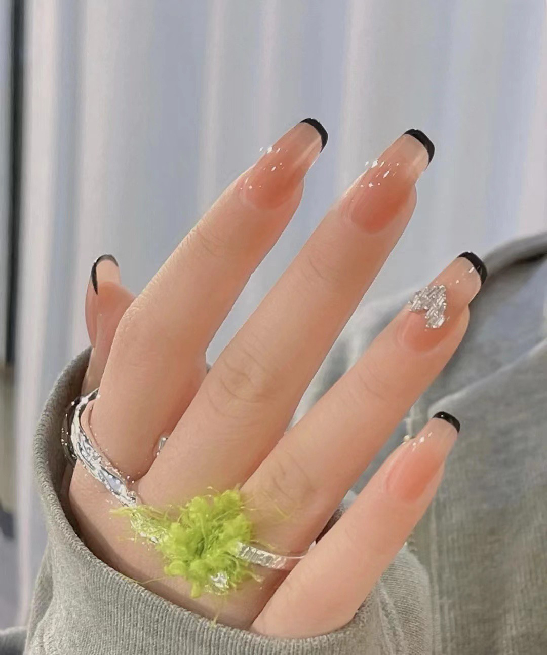 简洁纯净缠绕指尖 尽显女神温柔光环💫 配图2