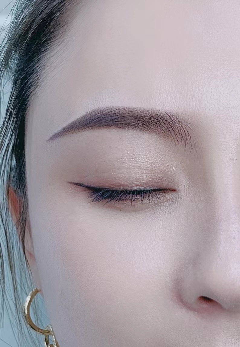 #轻奢定妆眉# 如水雾画般过渡自然 打造