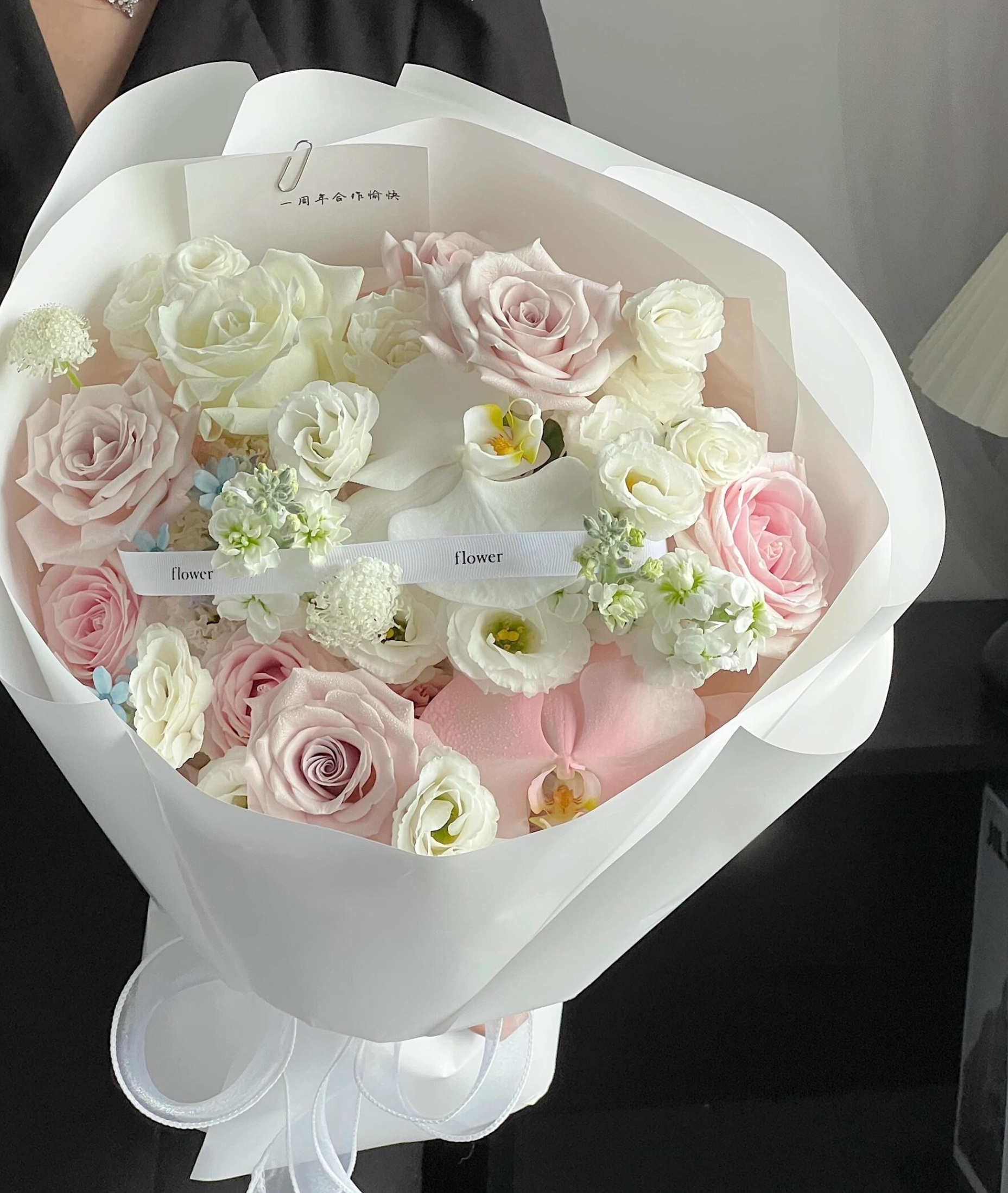 粉白色系圆形花束 🌸☁ 愿我们向往幸福的 配图2