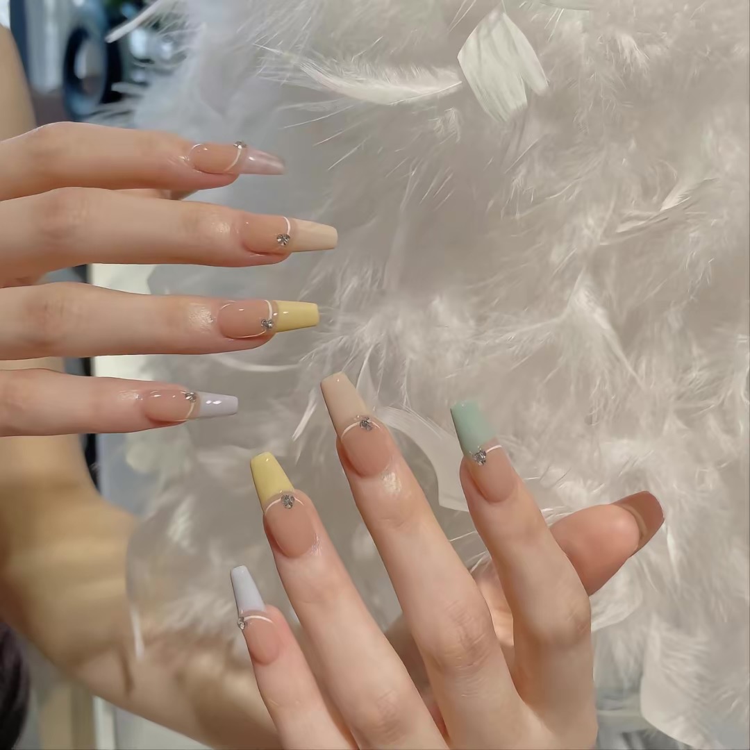 * ੈ✩‧₊˚ 🌤𓏸𓈒𓂂 ᗰEIᒍIA 𓂂𓈒𓏸🌕 ╭┈┈┈┈ 配图4