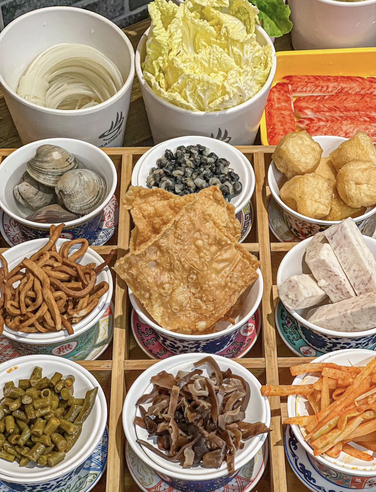 螺蛳粉与火锅的奇妙融合，带来一场舌尖上的 配图3