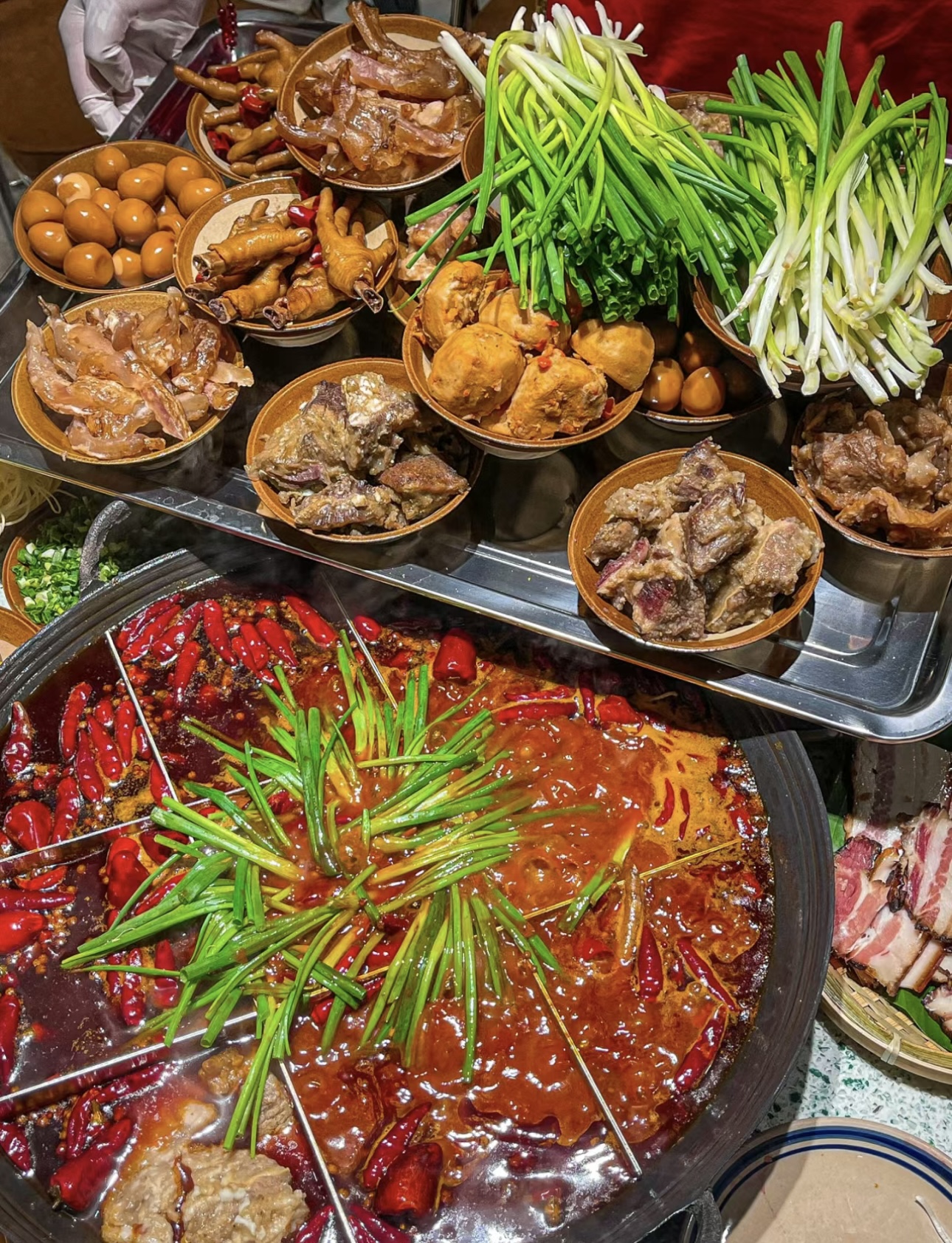 九宫格火锅，就像人生的舞台，每个格子都有 配图1