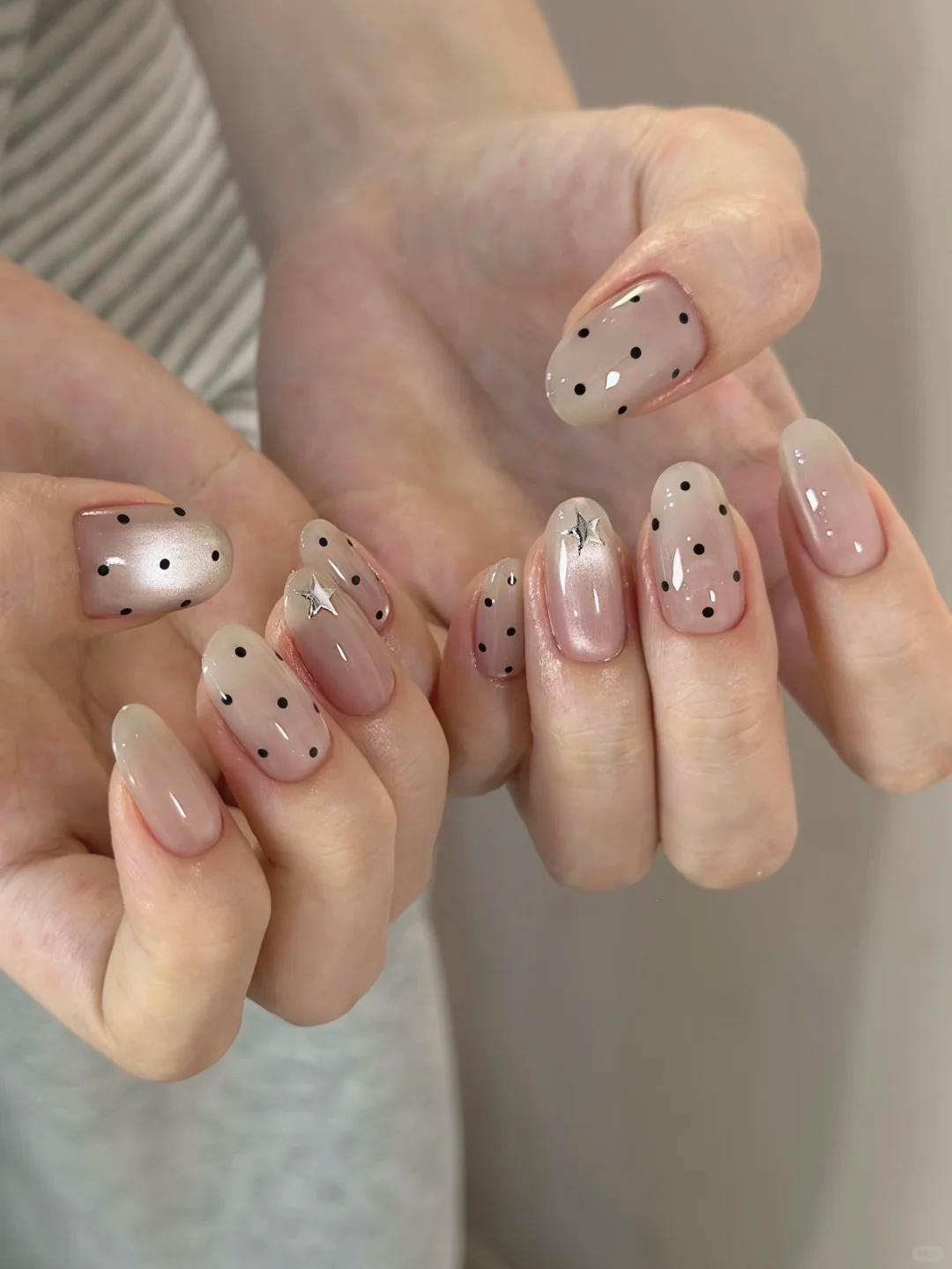 简简单单 猫眼小波点美甲💅