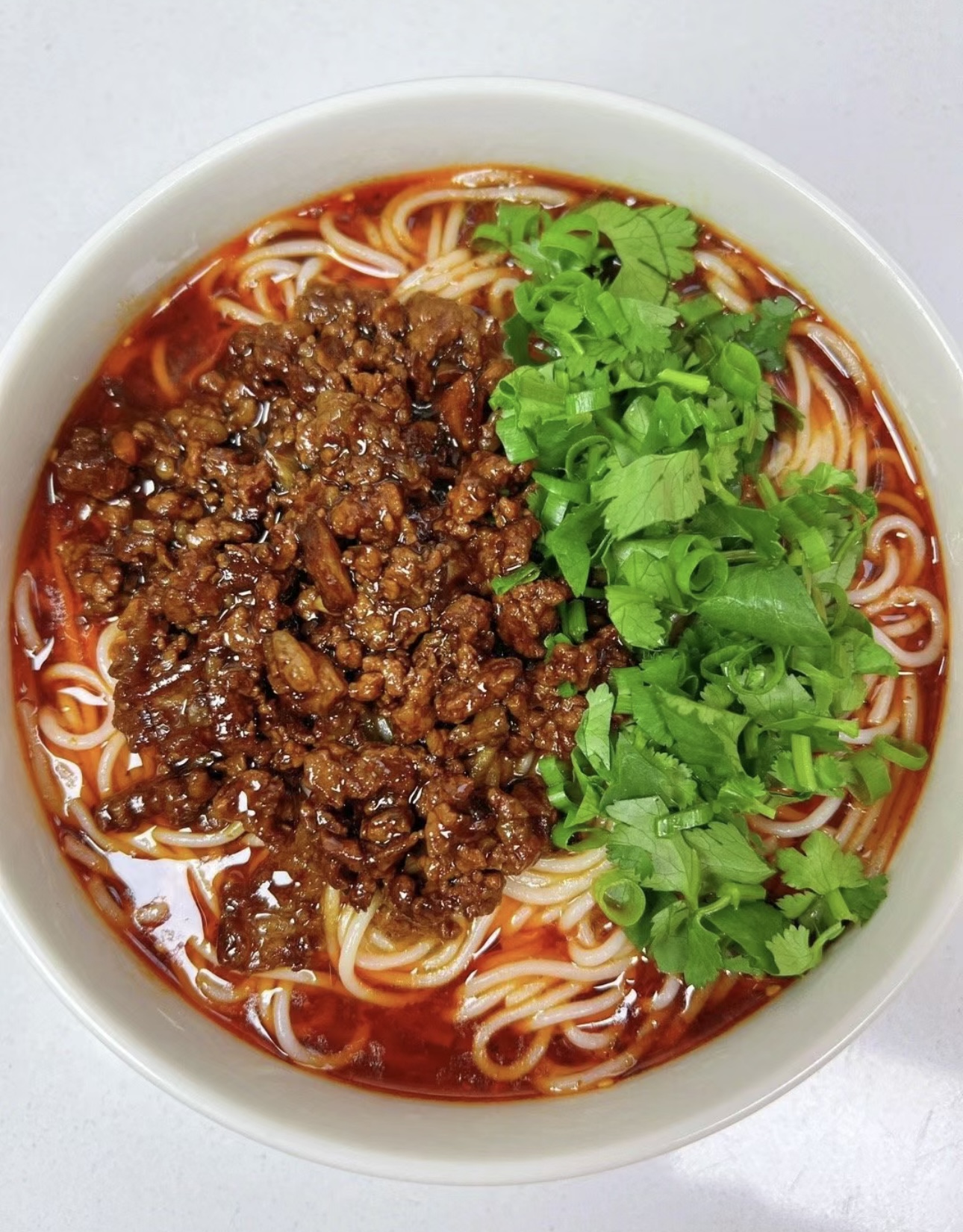 🍜炸酱米线，一口下去满满的幸福感😋！ 🍝 配图1