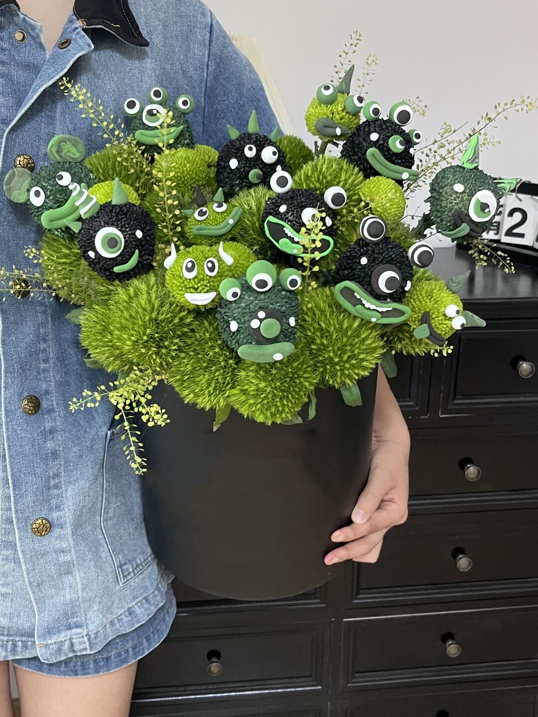 🖤黑绿小怪兽抱抱桶💚 生活奇奇怪怪 我们 配图2
