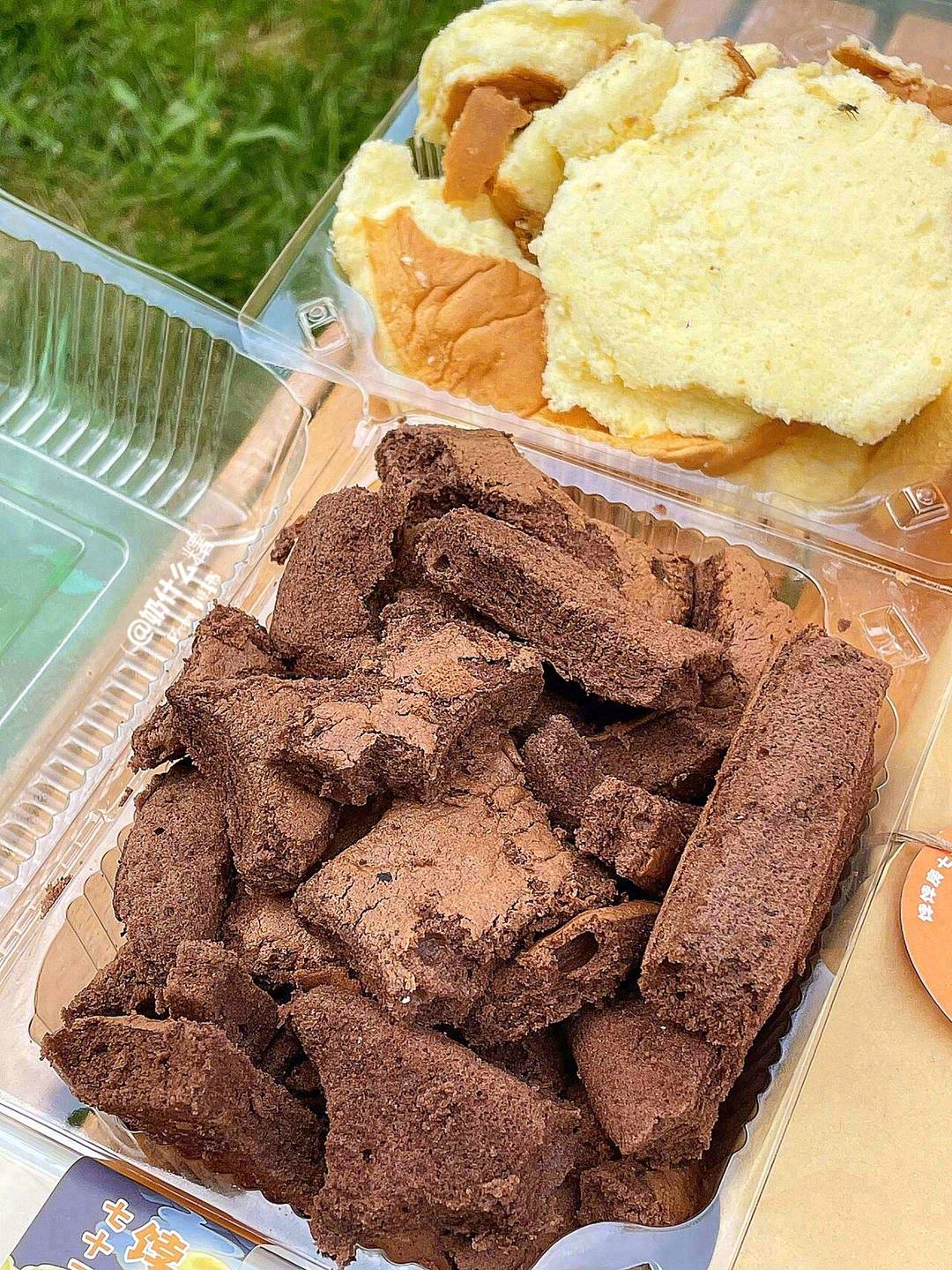 好喜欢吃小蛋糕~~边边🥧因为会变的更甜🍭 配图2