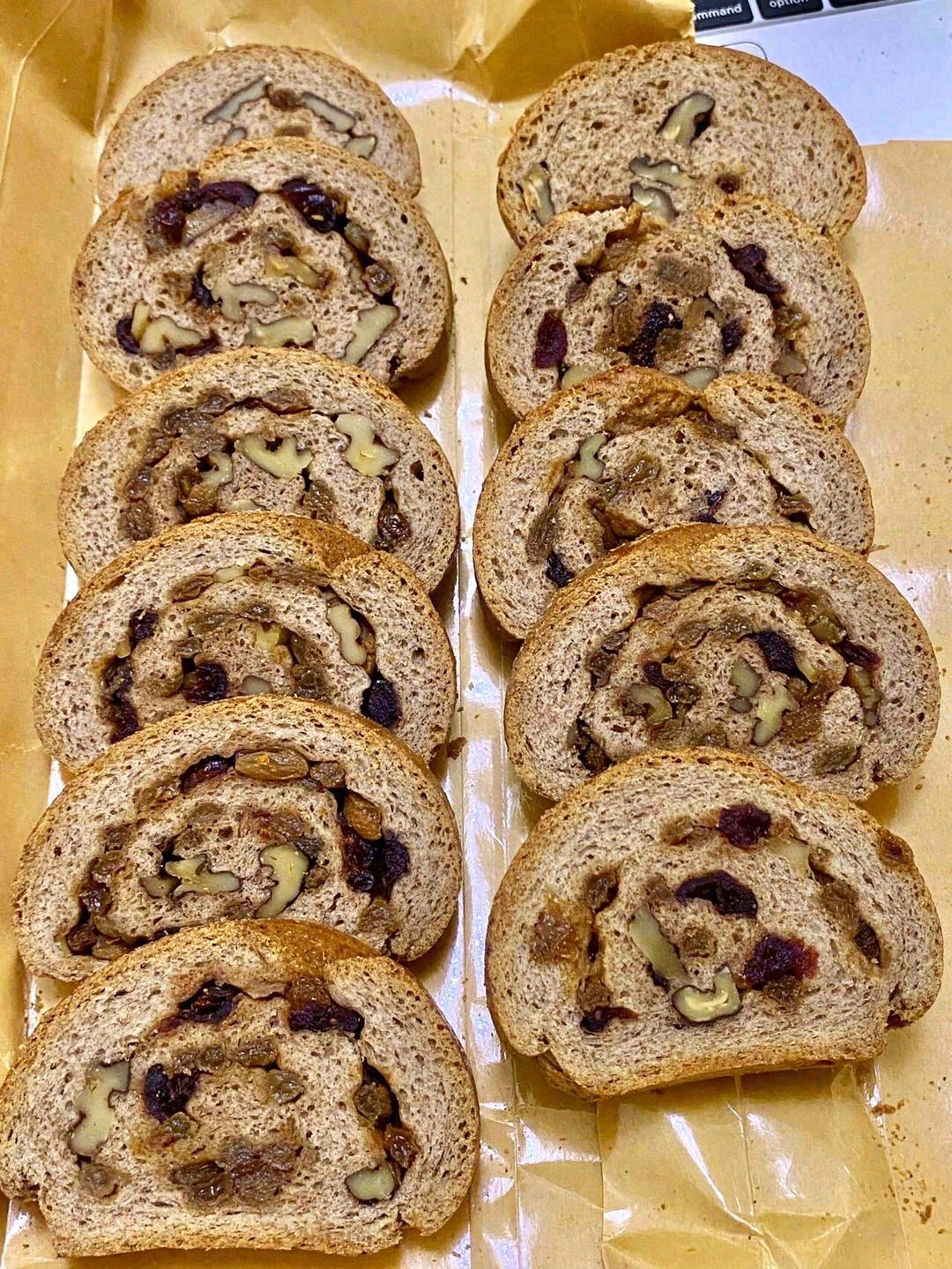 🫘用料超足，每一口都能吃到坚果干‼️ 🥖 配图2