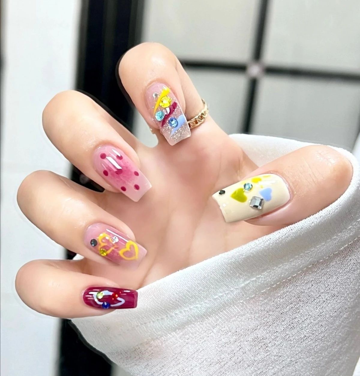 最近超火的多巴胺美甲💅 上手夏天氛围感直