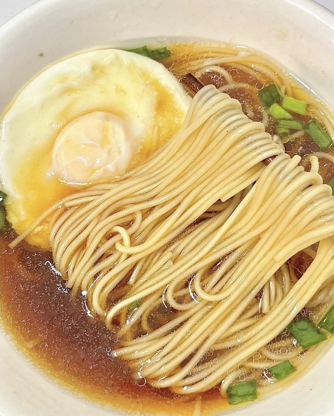 别看是简简单单的清汤面，真的很鲜啊? 尤 配图2