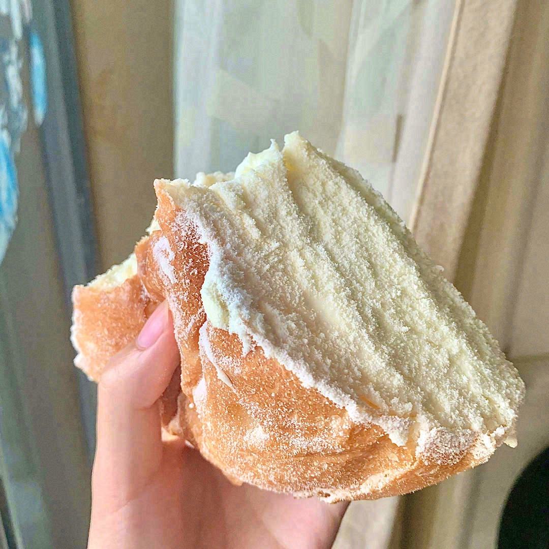 😋一口咬下去就是绵密厚实的奶酪口感🧀，还 配图1