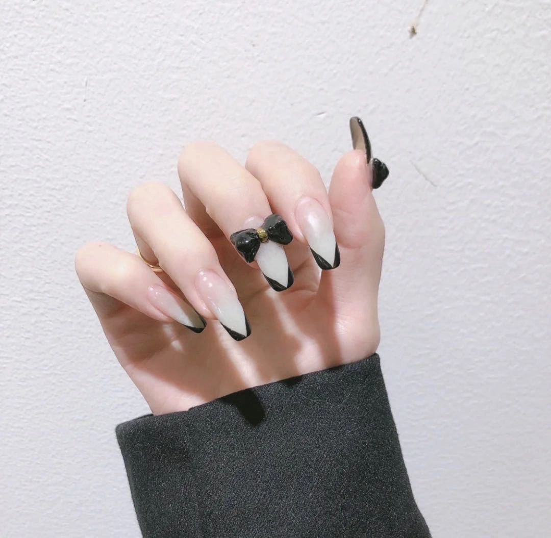 ·｡✧*🎀ᗰEIᒍIᗩ🎀*✧｡· 忙里偷 配图1