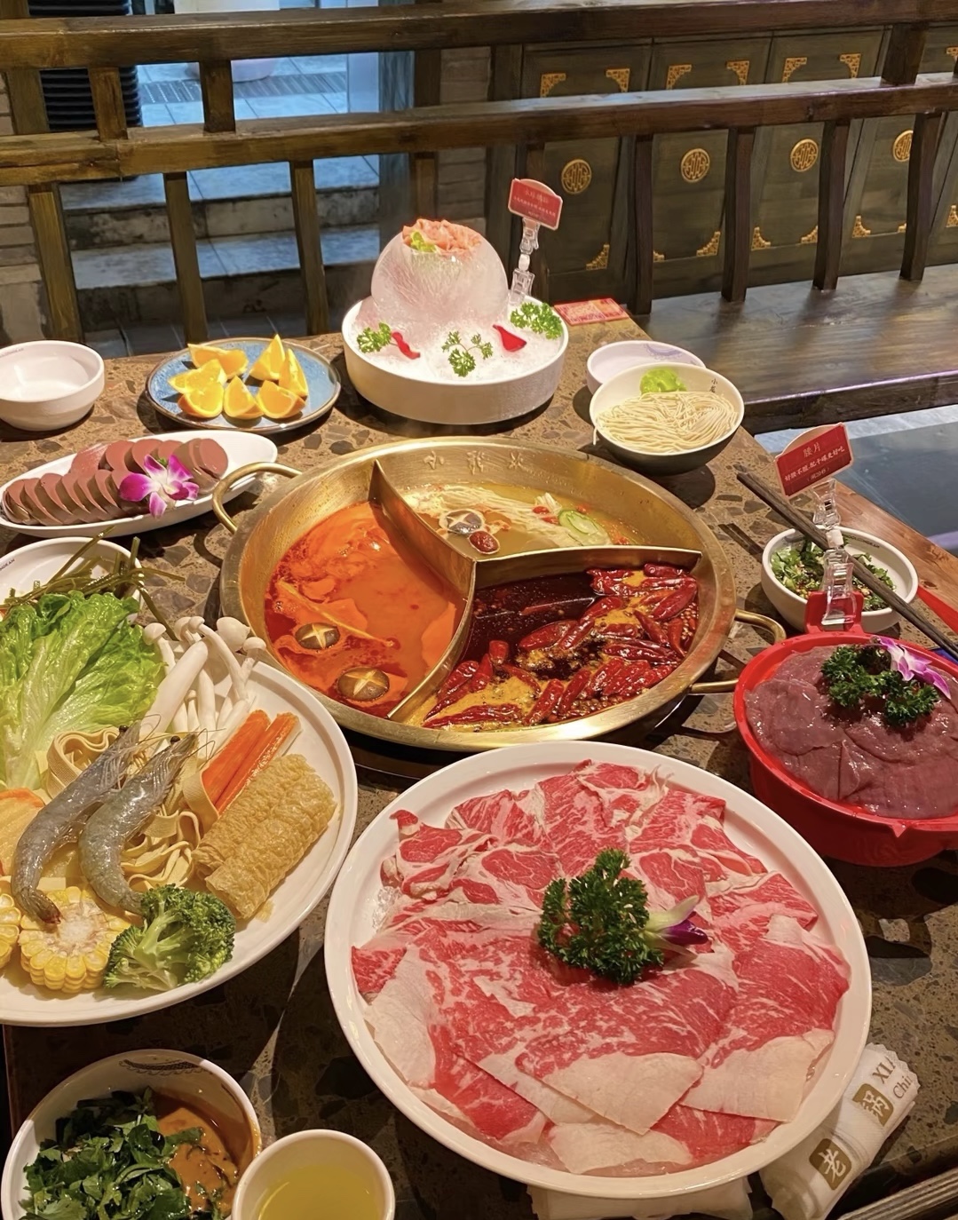 难道生活不应该跟火锅一样热气腾腾，有滋有 配图1