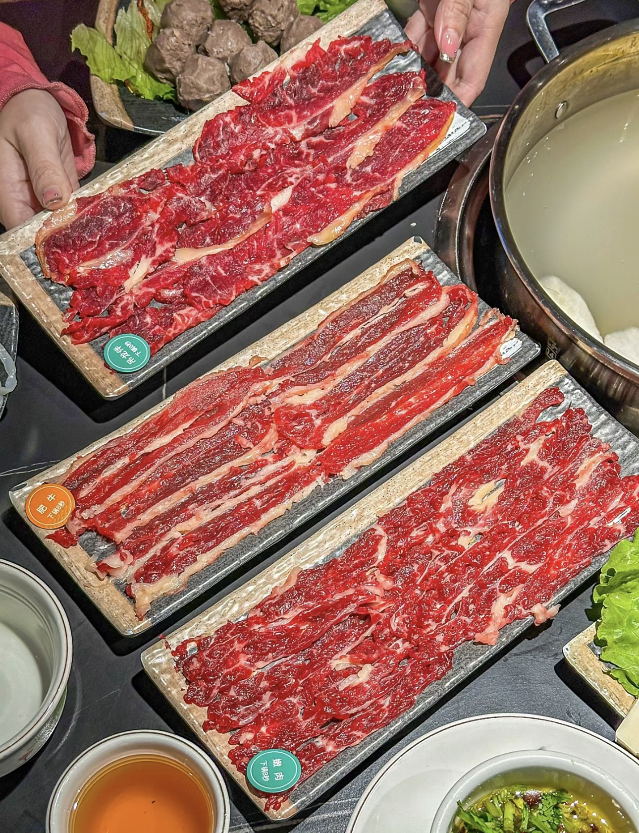 牛肉火锅，锅中有乾坤，口中有鲜香。让鲜嫩 配图2