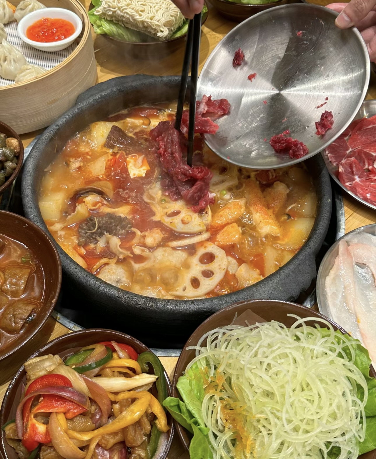 夺夺粉火锅带着它的独特魅力来袭！一锅酸辣 配图3
