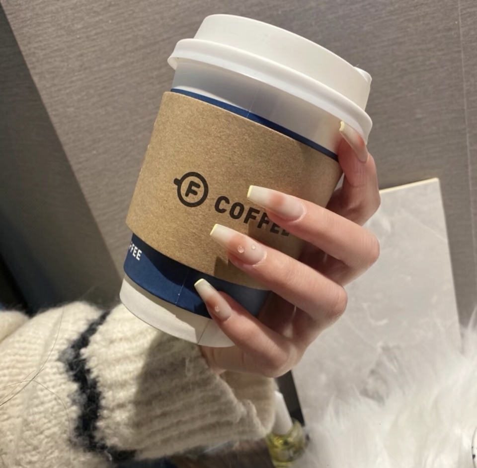 做美甲美睫就像换衣服 一个季节一个款式  配图2