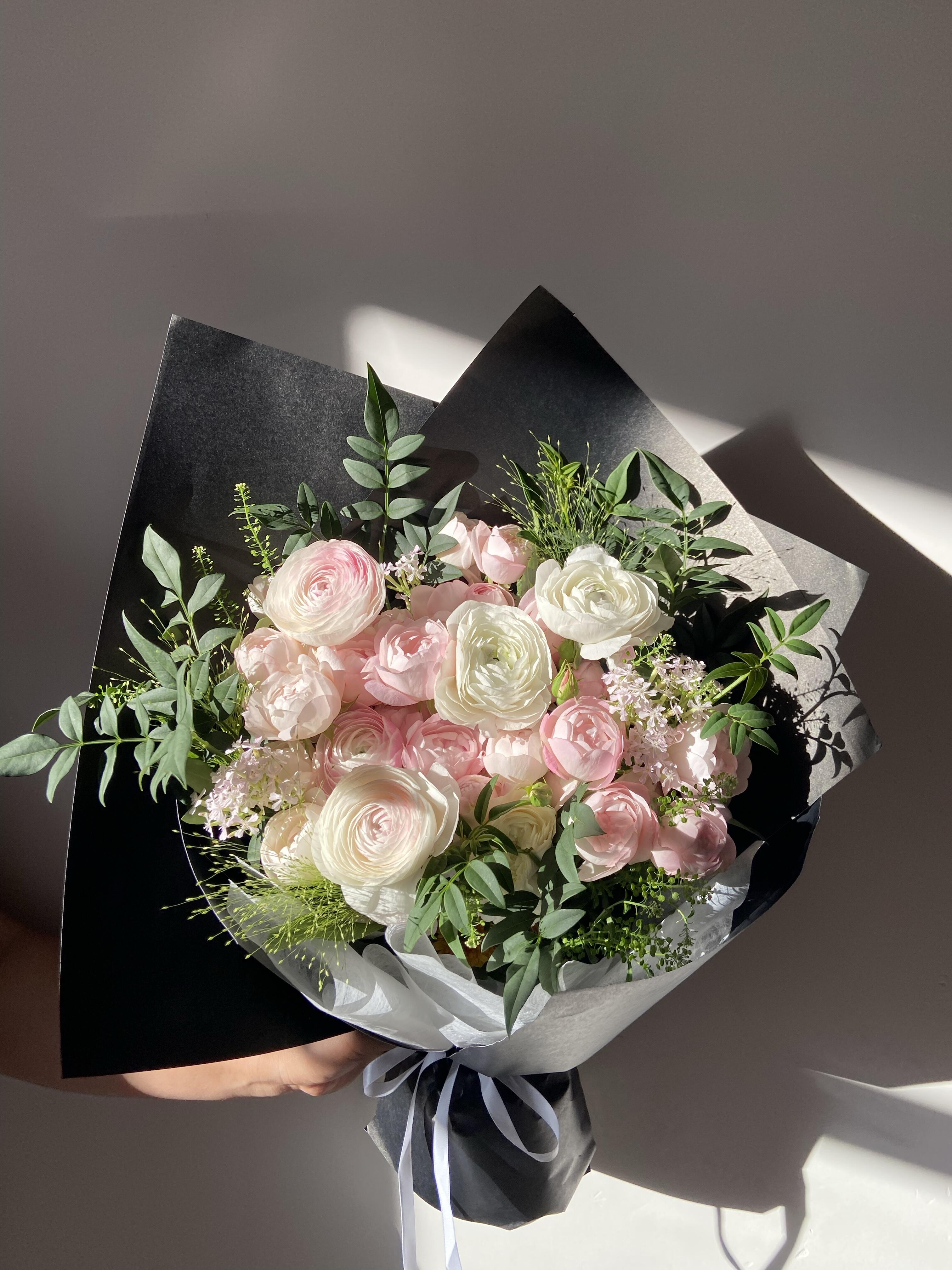 草莓杏仁饼混搭花束💐 生活🌼不是你想的那 配图3