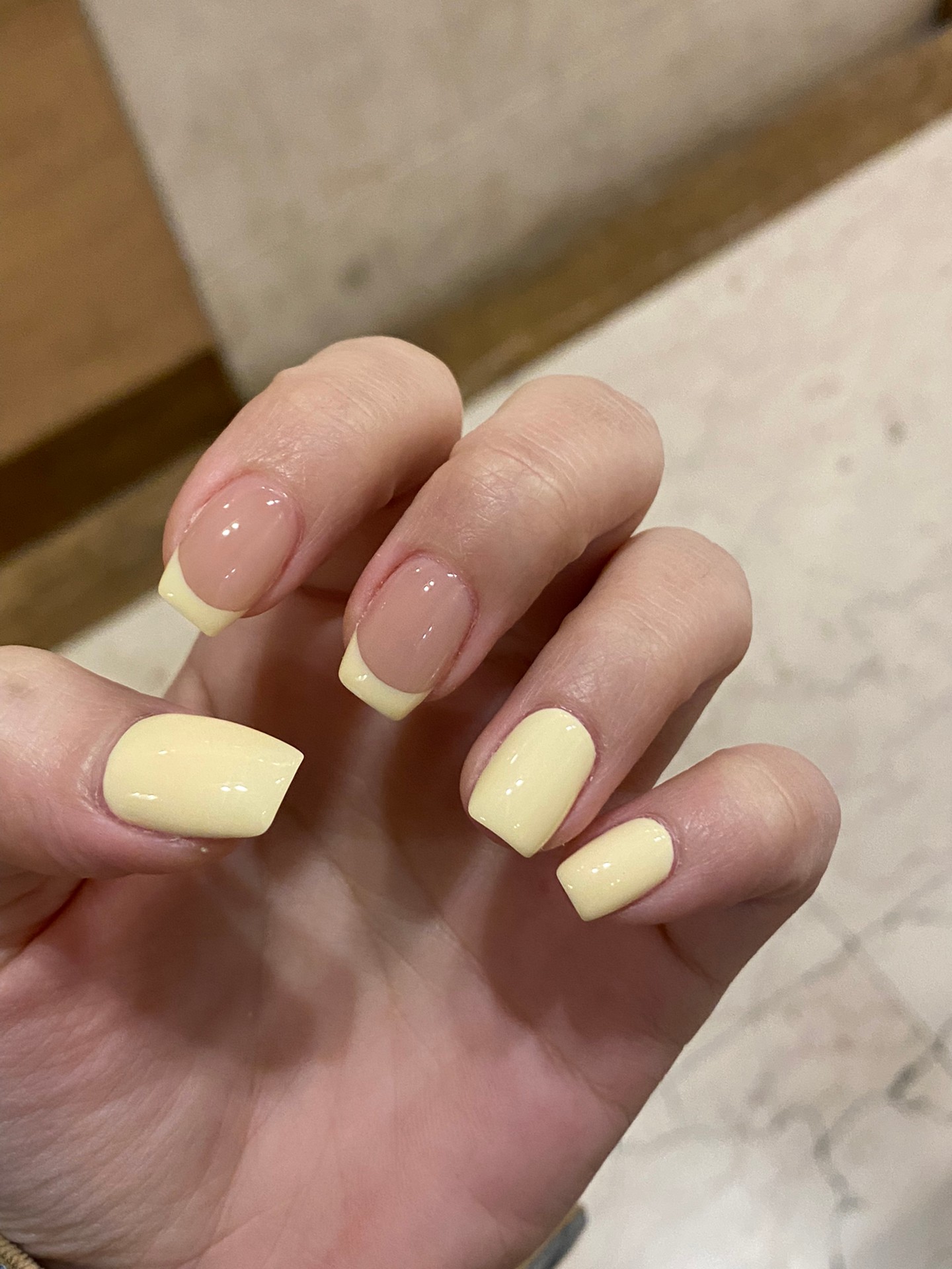 奶黄色的法式美甲好嫩啊🐤 配图1